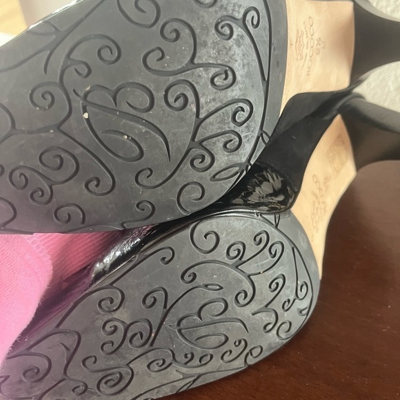 Brighton Patent Leather Rococo Mule 3" Sz 9.5 - Picture 7 of 9